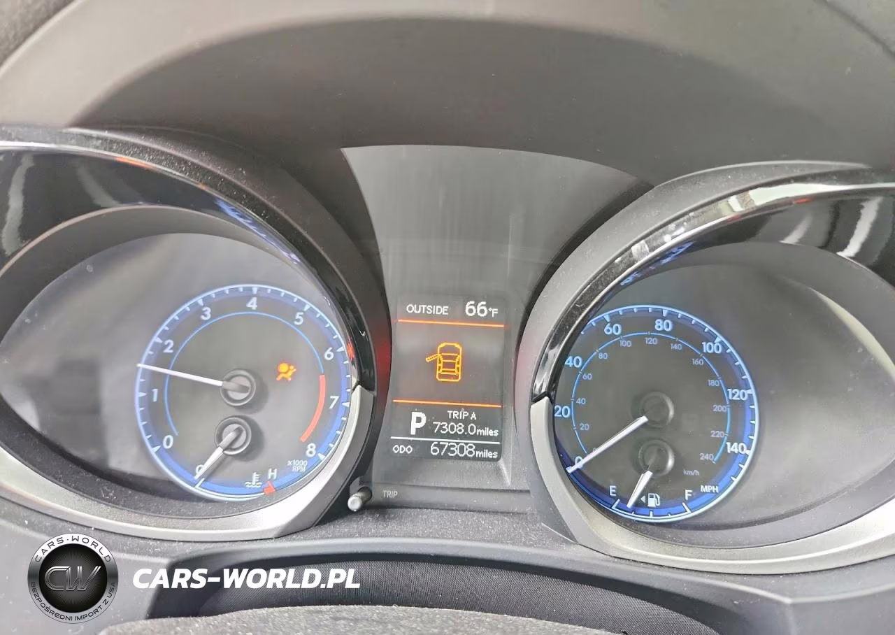 2016 Toyota Corolla S Plus VIN:5YFBURHE5GP421388 - 9