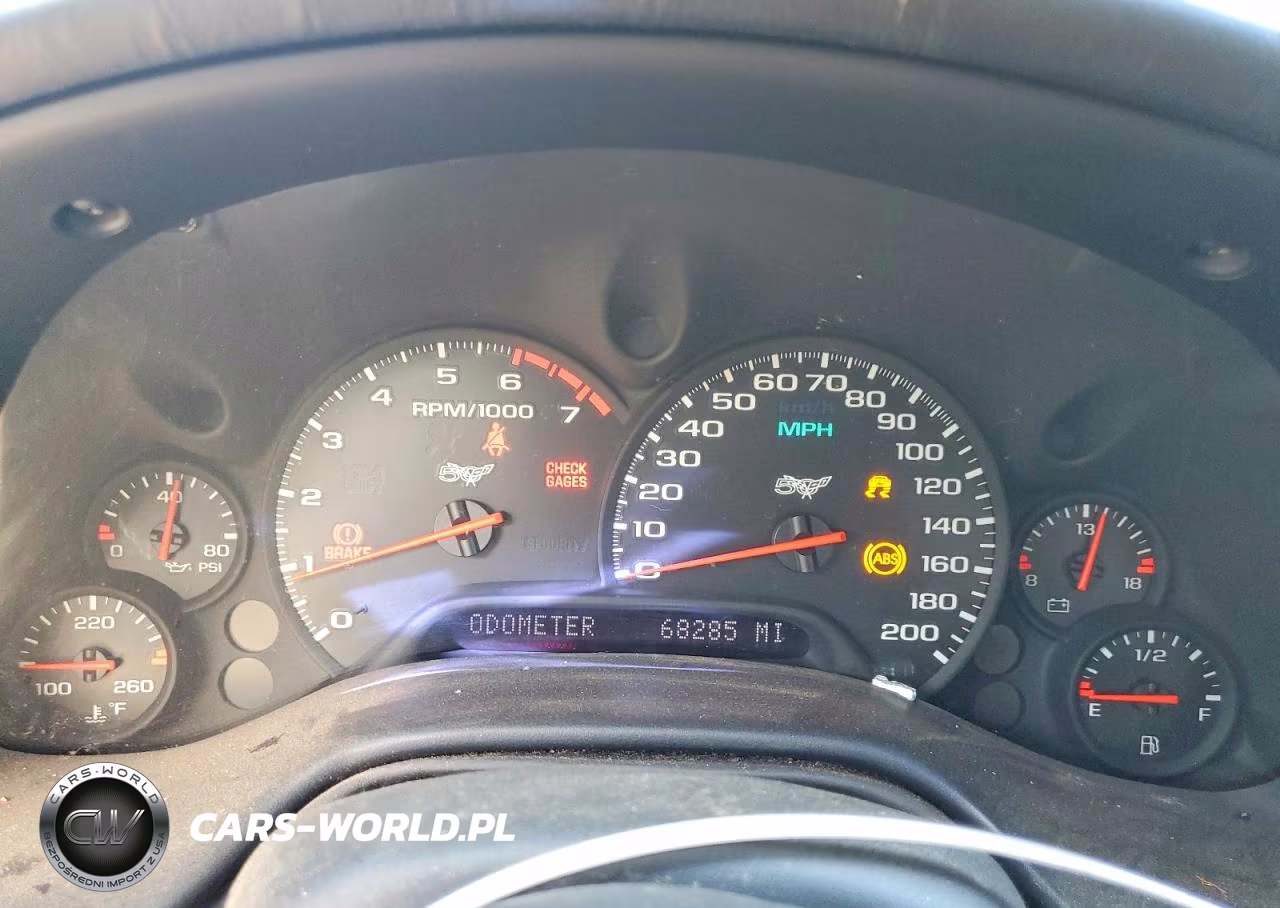 2003 Chevrolet Corvette VIN:1G1YY32G435104143 - 9
