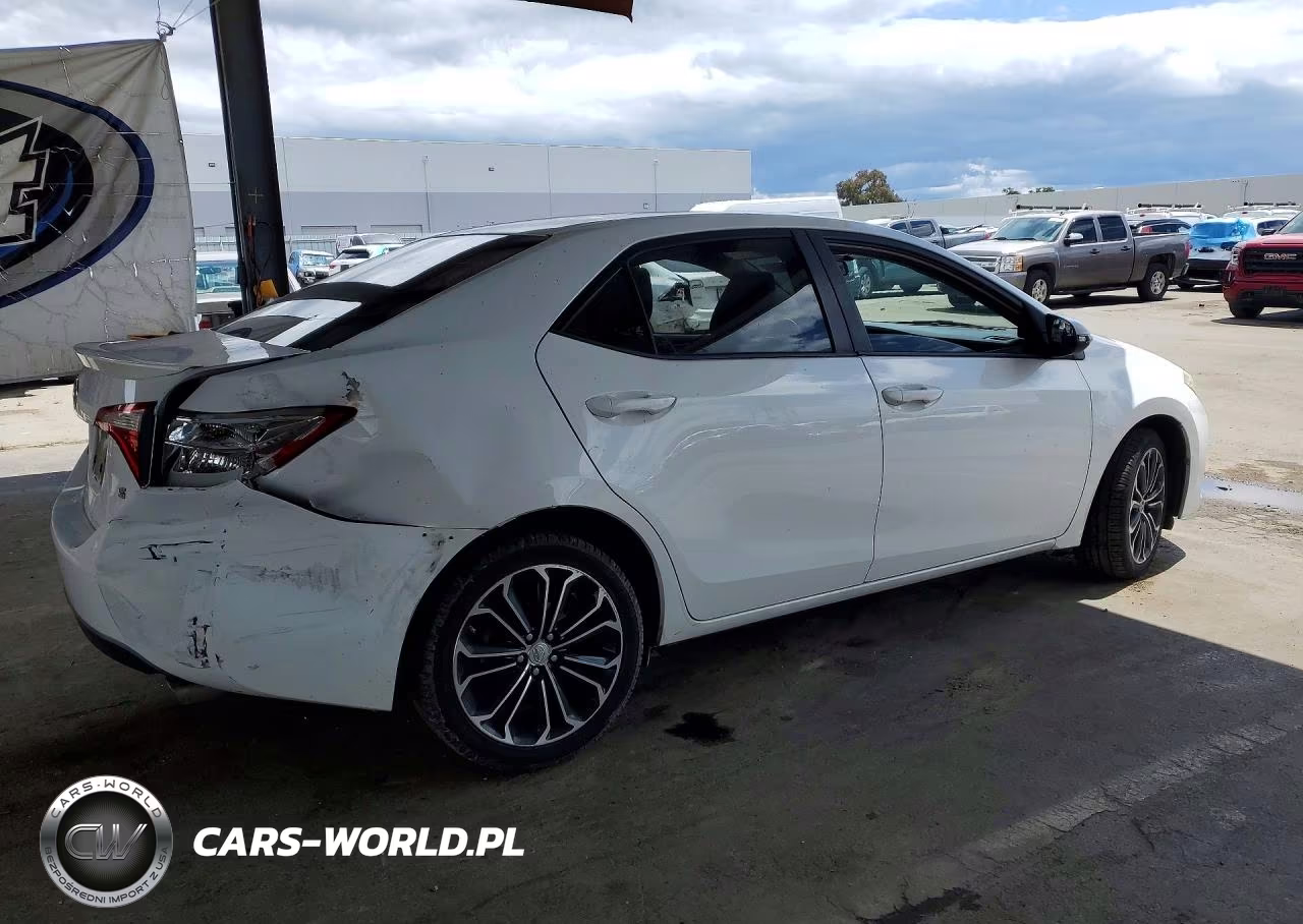 2014 Toyota Corolla S Plus VIN:2T1BURHE2EC108635 - 3