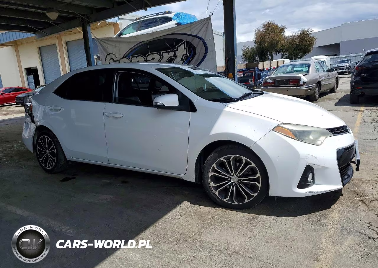 2014 Toyota Corolla S Plus VIN:2T1BURHE2EC108635 - 4