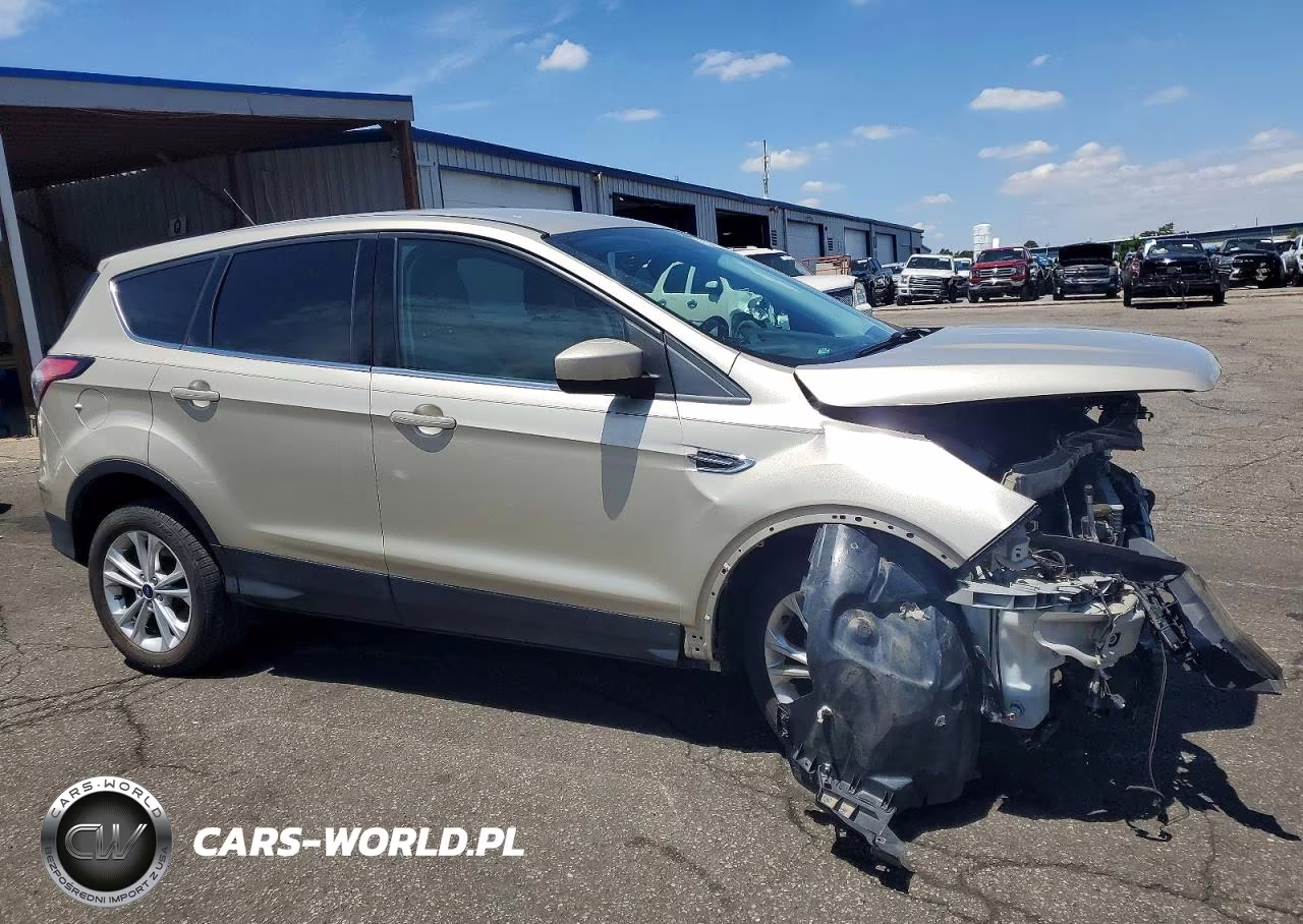 2017 Ford Escape Se VIN:1FMCU9GD6HUC79341 - 4