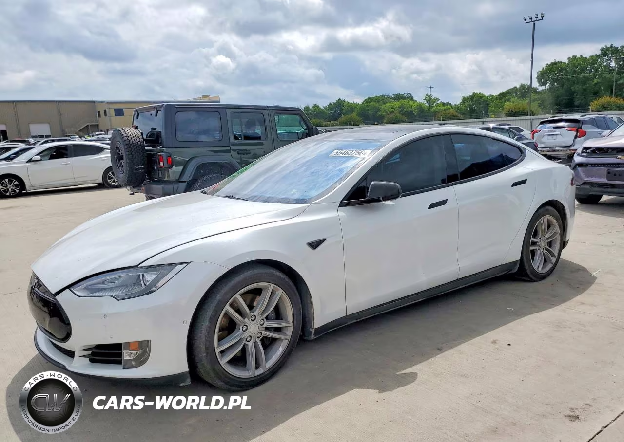 2015 Tesla Model S 70D