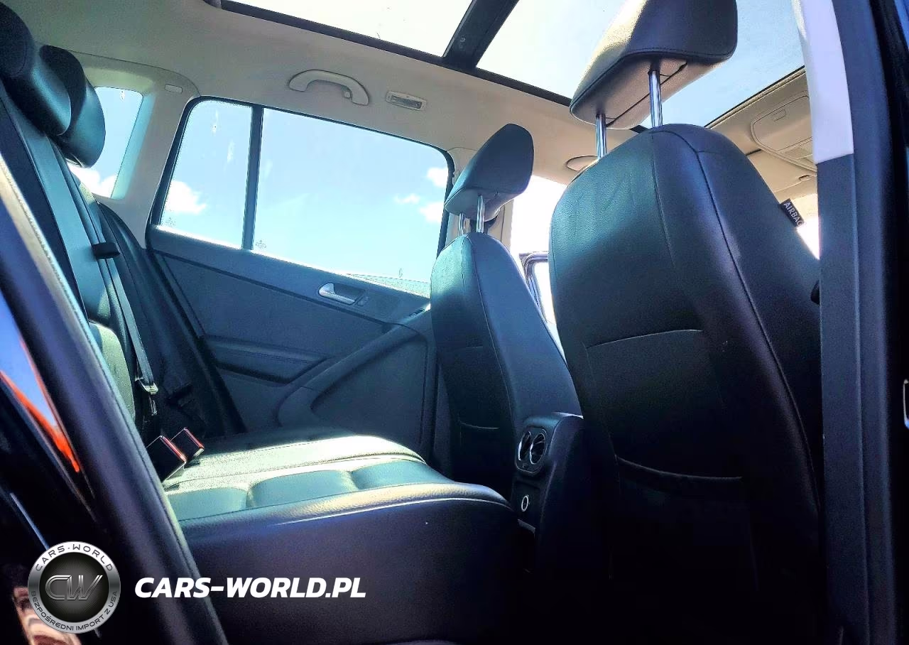 2012 Volkswagen Tiguan S VIN:WVGAV7AX1CW545342 - 11
