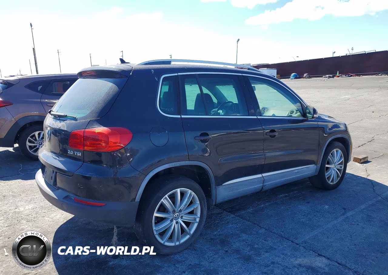 2012 Volkswagen Tiguan S VIN:WVGAV7AX1CW545342 - 3