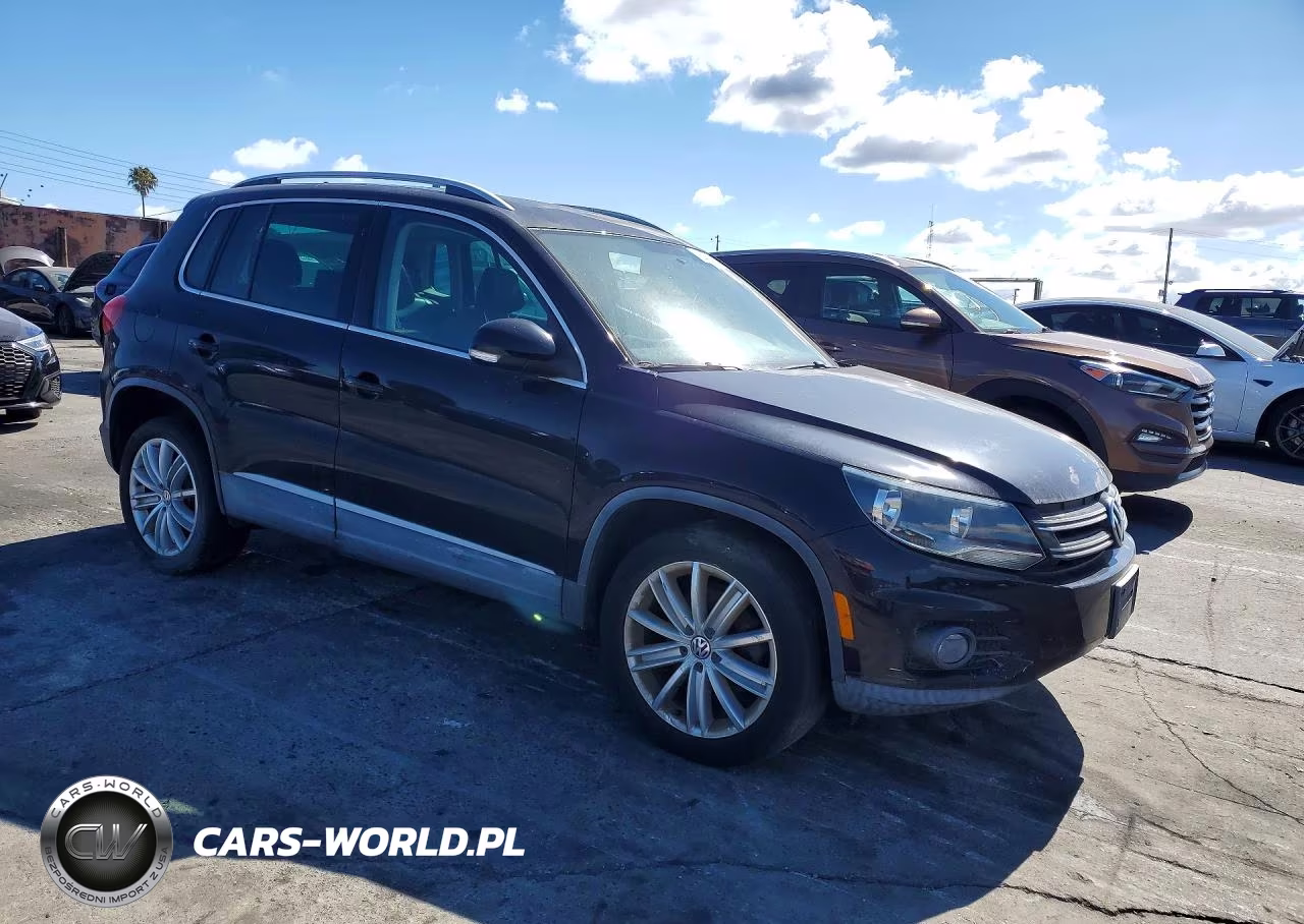 2012 Volkswagen Tiguan S VIN:WVGAV7AX1CW545342 - 4