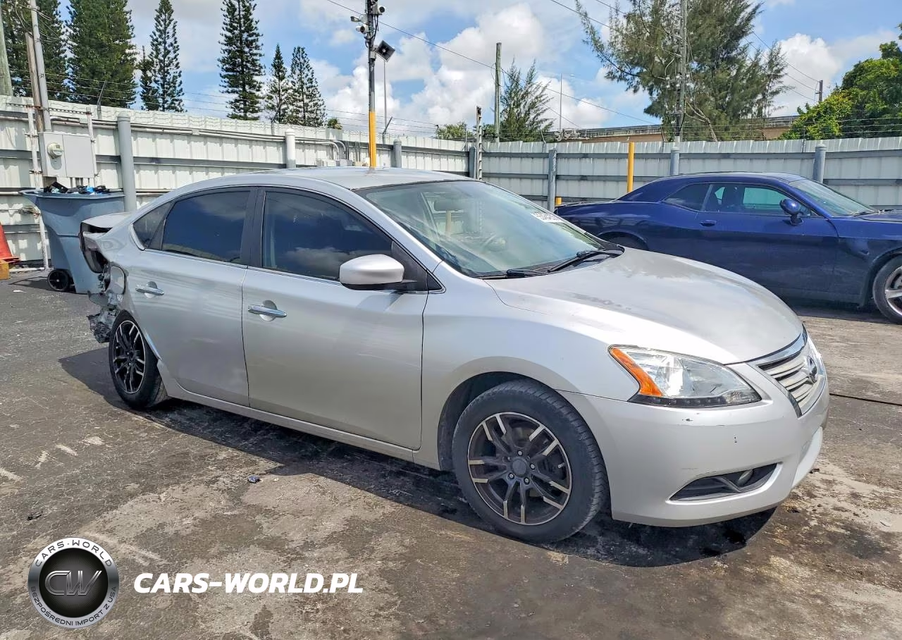 2014 Nissan Sentra S VIN:3N1AB7AP3EY261786 - 4