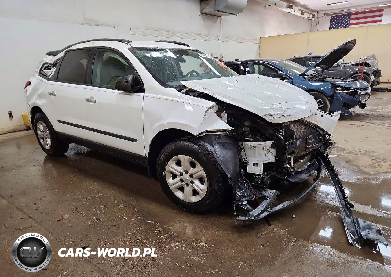 2016 Chevrolet Traverse Ls VIN:1GNKRFKD3GJ256467 - 4