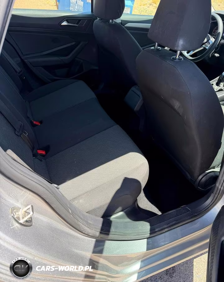 2019 Volkswagen Jetta S VIN:3VWC57BU5KM241718 - 6