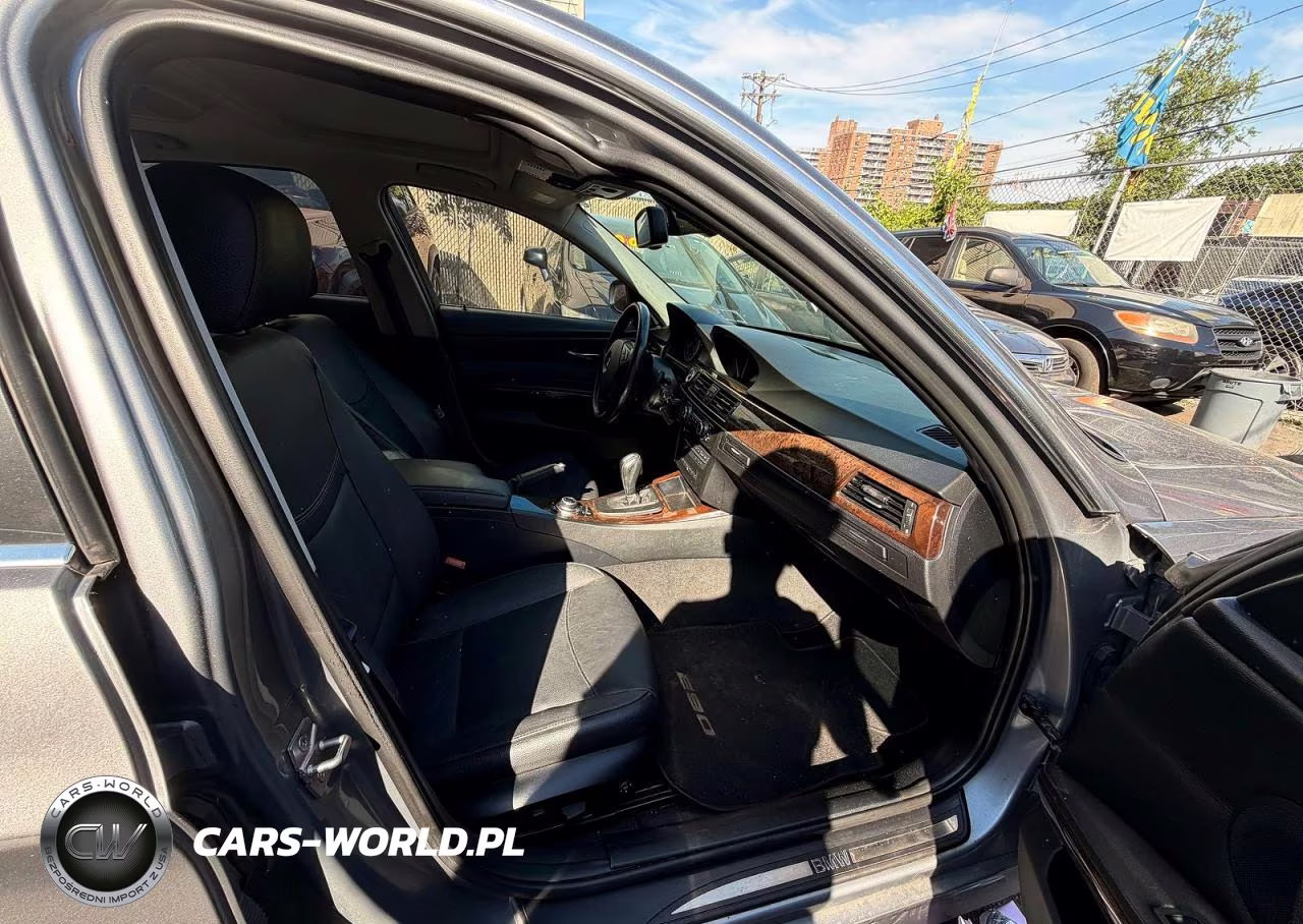 2011 BMW 335 Xi VIN:WBAPL5C57BA742397 - 5