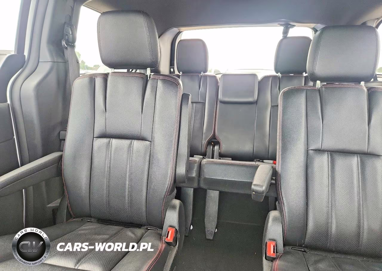 2019 Dodge Grand Caravan Gt VIN:2C4RDGEG6KR557207 - 10