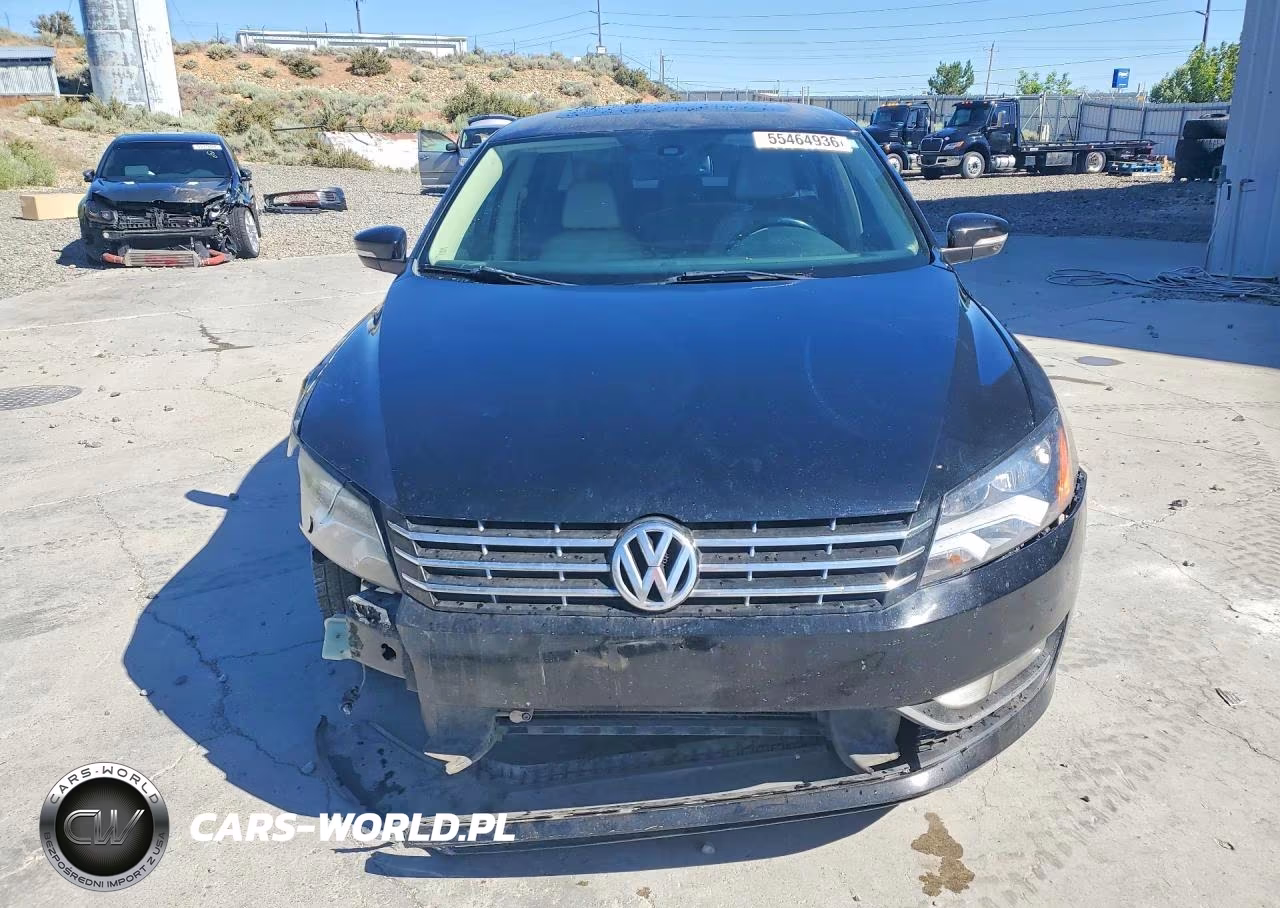 2014 Volkswagen Passat Sel VIN:1VWCN7A33EC005180 - 5