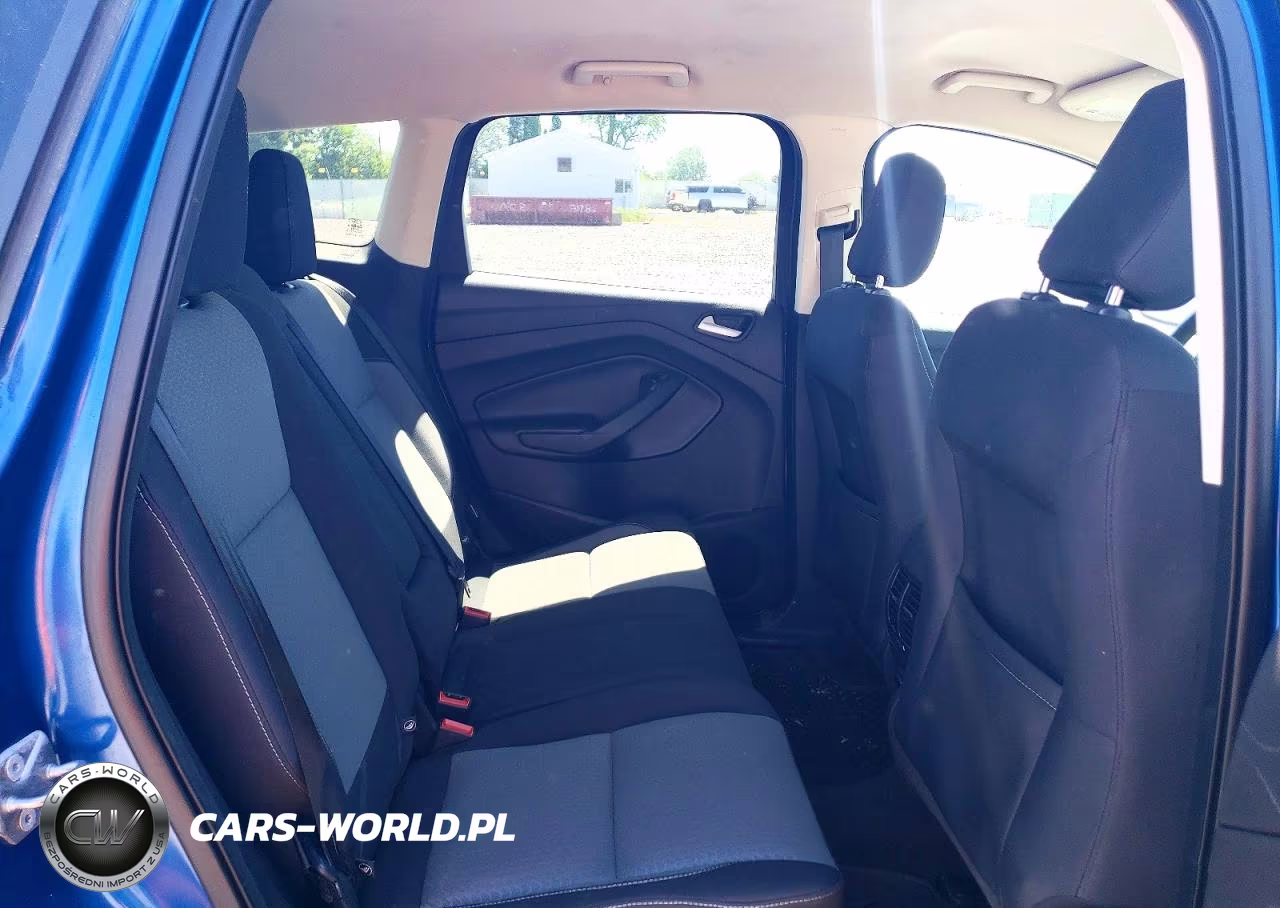 2018 Ford Escape Se VIN:1FMCU9GD7JUC00586 - 10