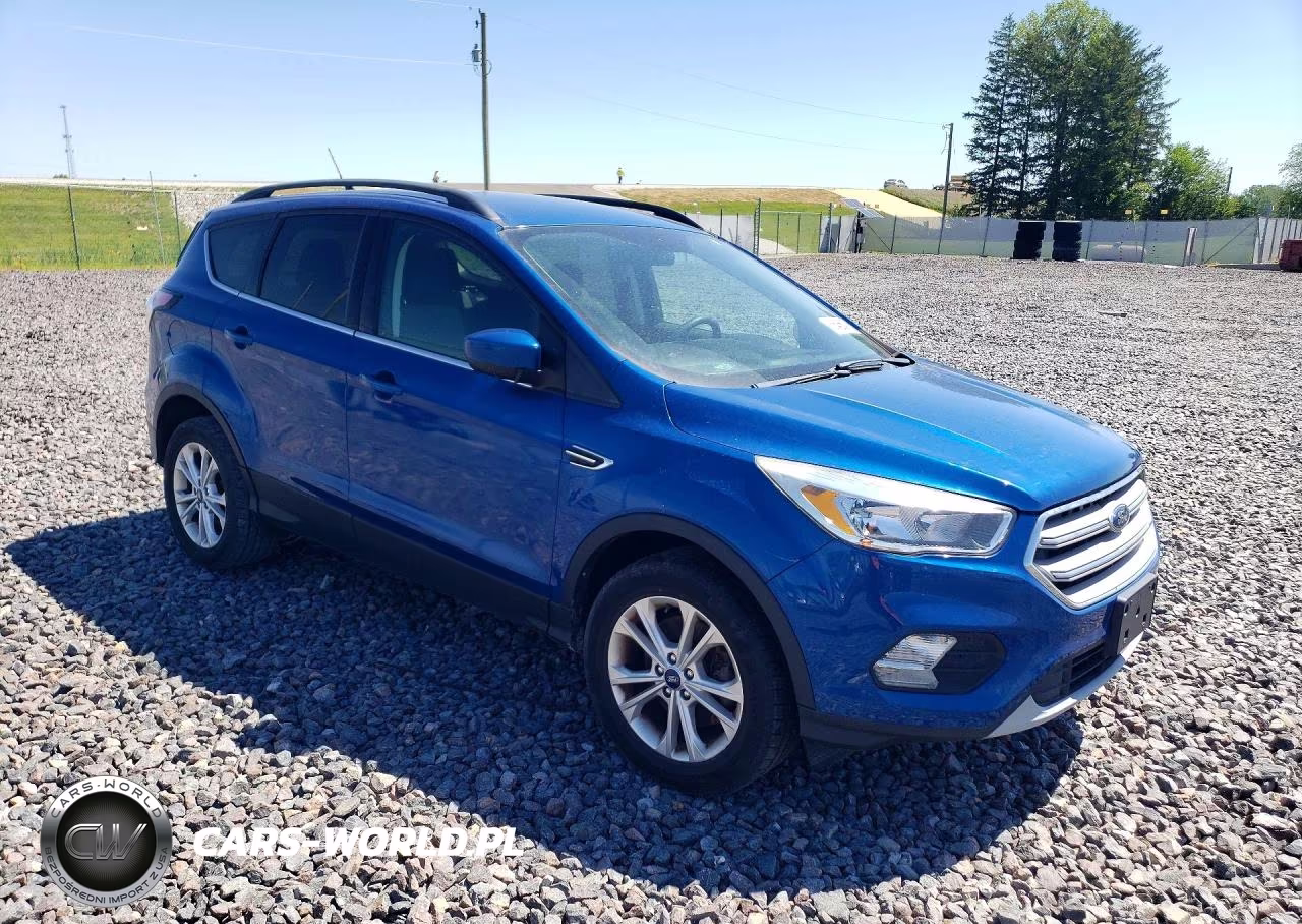2018 Ford Escape Se VIN:1FMCU9GD7JUC00586 - 4