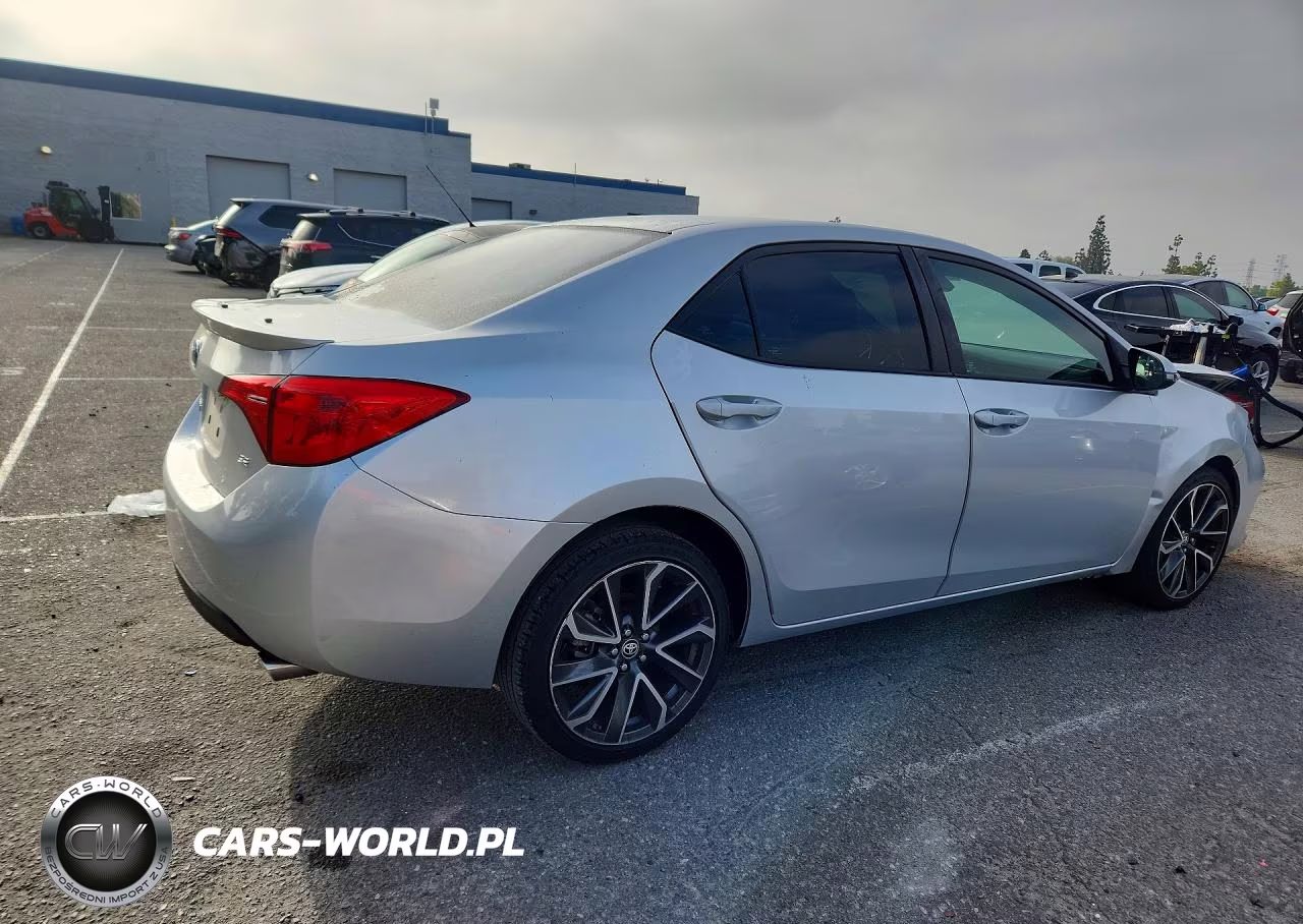 2018 Toyota Corolla Se VIN:2T1BURHE1JC996790 - 3