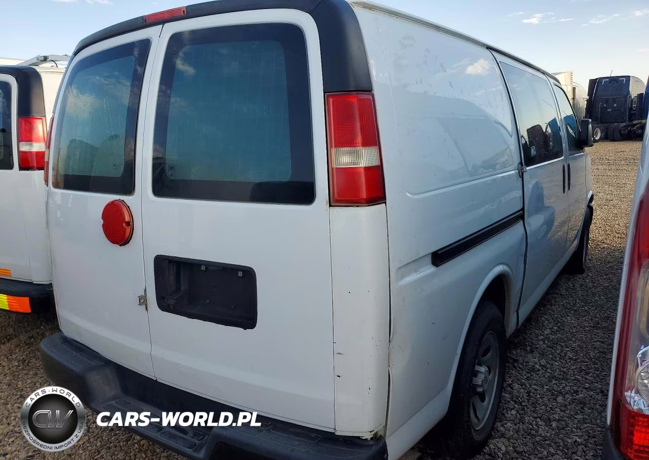 2014 Chevrolet Express G1500 VIN:1GCSGAFX6E1155698 - 3