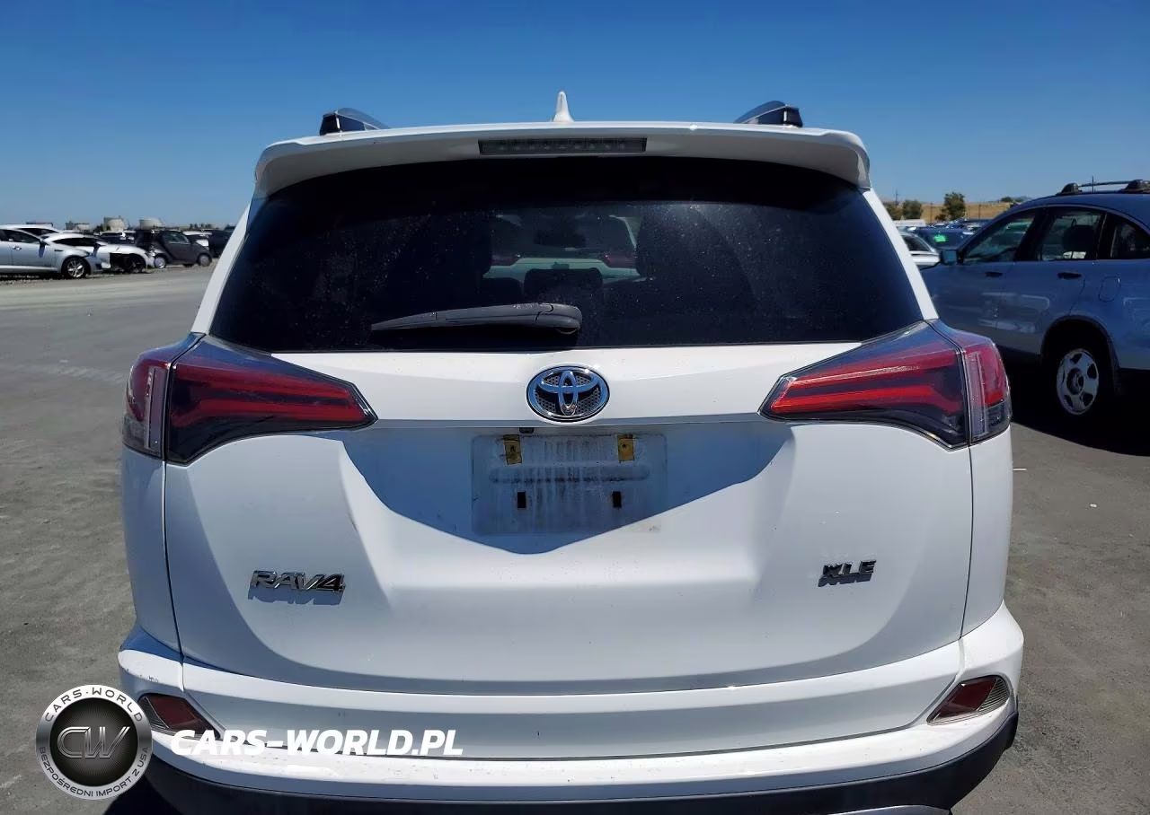 2018 Toyota Rav4 Xle VIN:2T3WFREV5JW493205 - 6