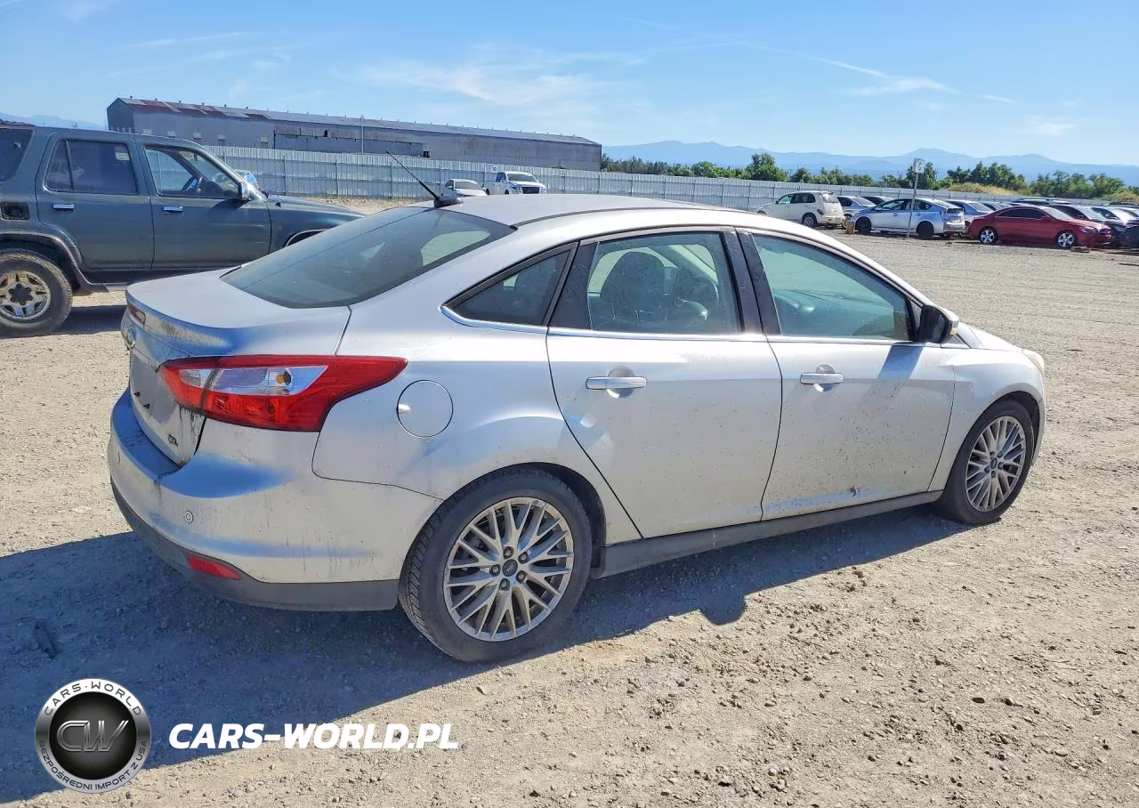 2012 Ford Focus Sel VIN:1FAHP3H21CL454255 - 3