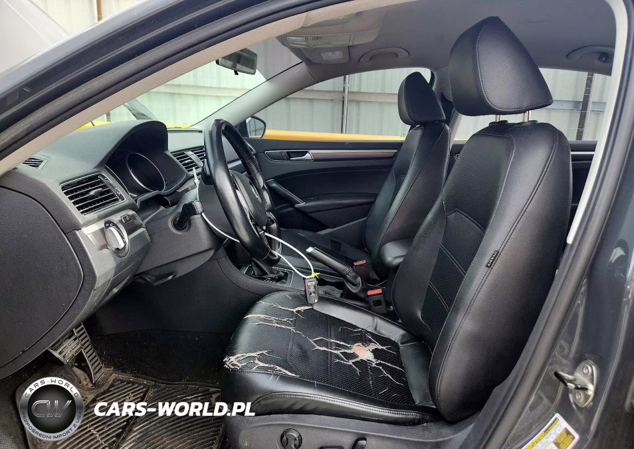 2017 Volkswagen Passat R-Line VIN:1VWDT7A34HC072174 - 7