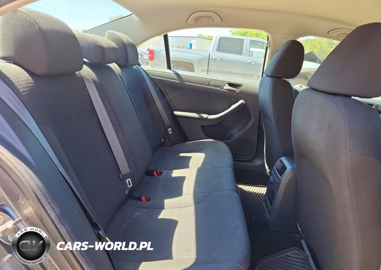 2016 Volkswagen Jetta S VIN:3VW267AJ4GM414748 - 10