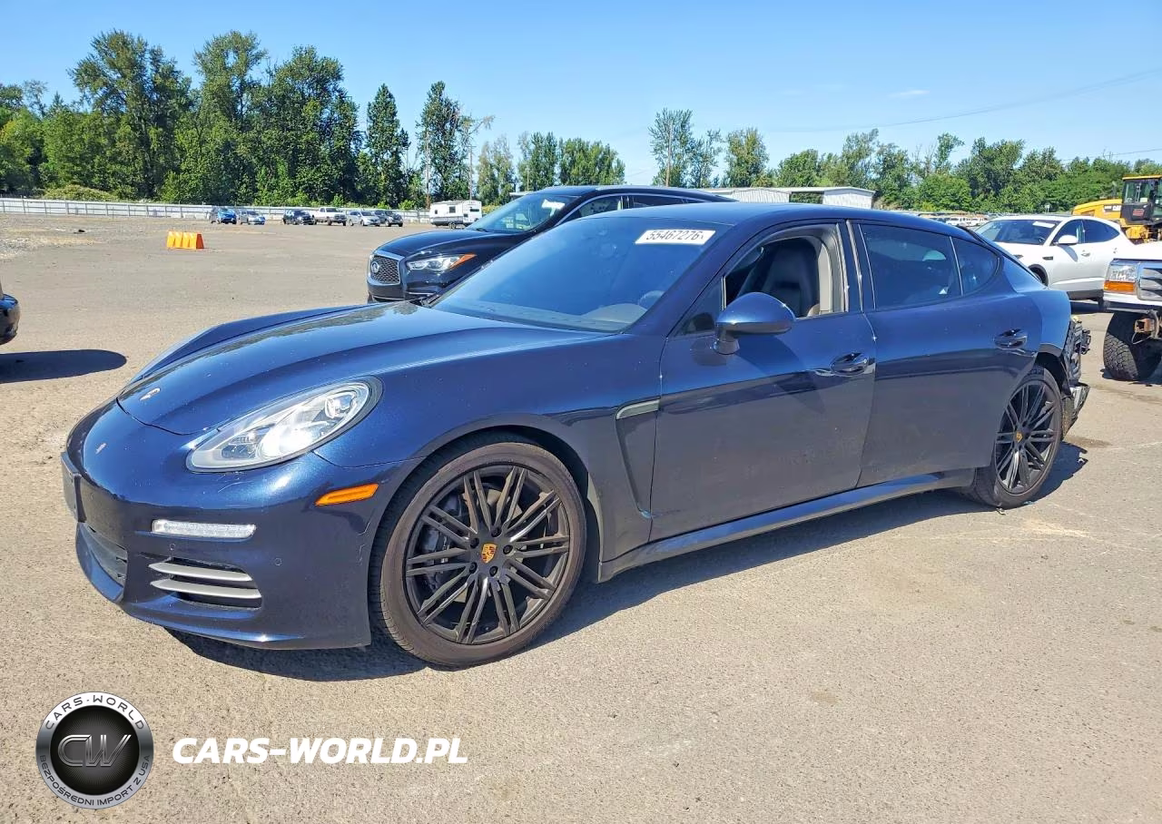 2016 Porsche Panamera 2