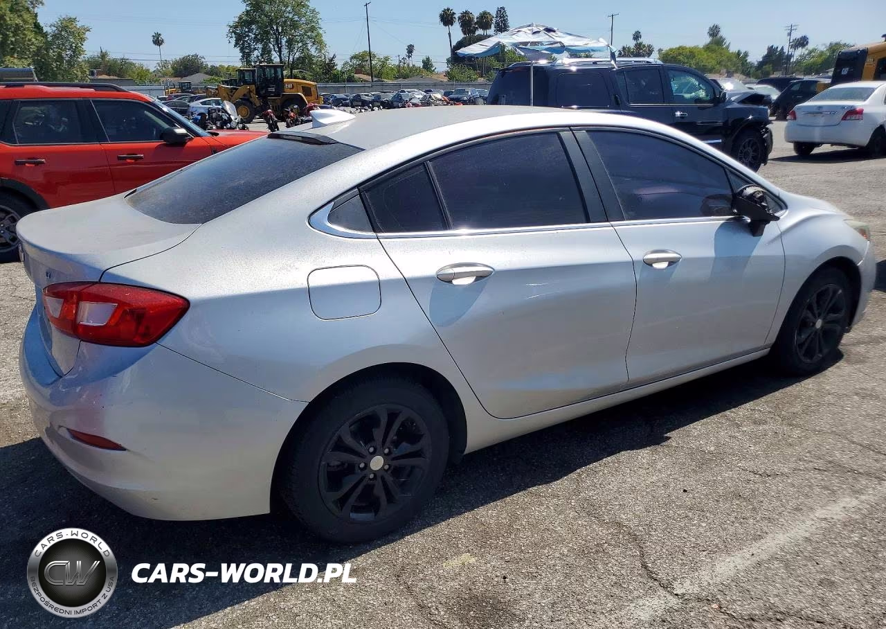 2017 Chevrolet Cruze Lt VIN:1G1BE5SM1H7201988 - 3
