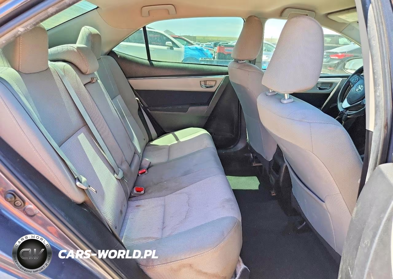 2015 Toyota Corolla Le VIN:5YFBURHE1FP318922 - 10