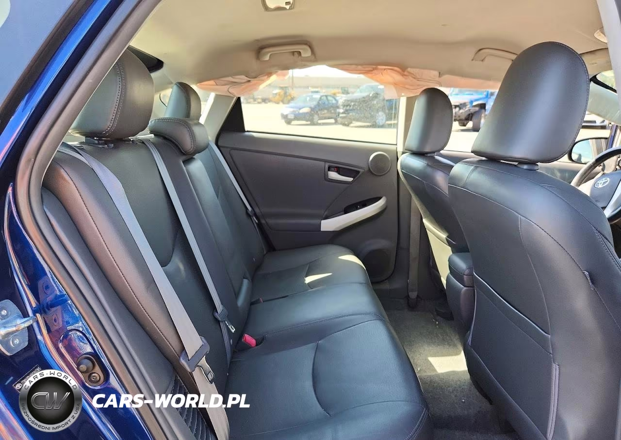 2011 Toyota Prius Four VIN:JTDKN3DU6B0260365 - 10
