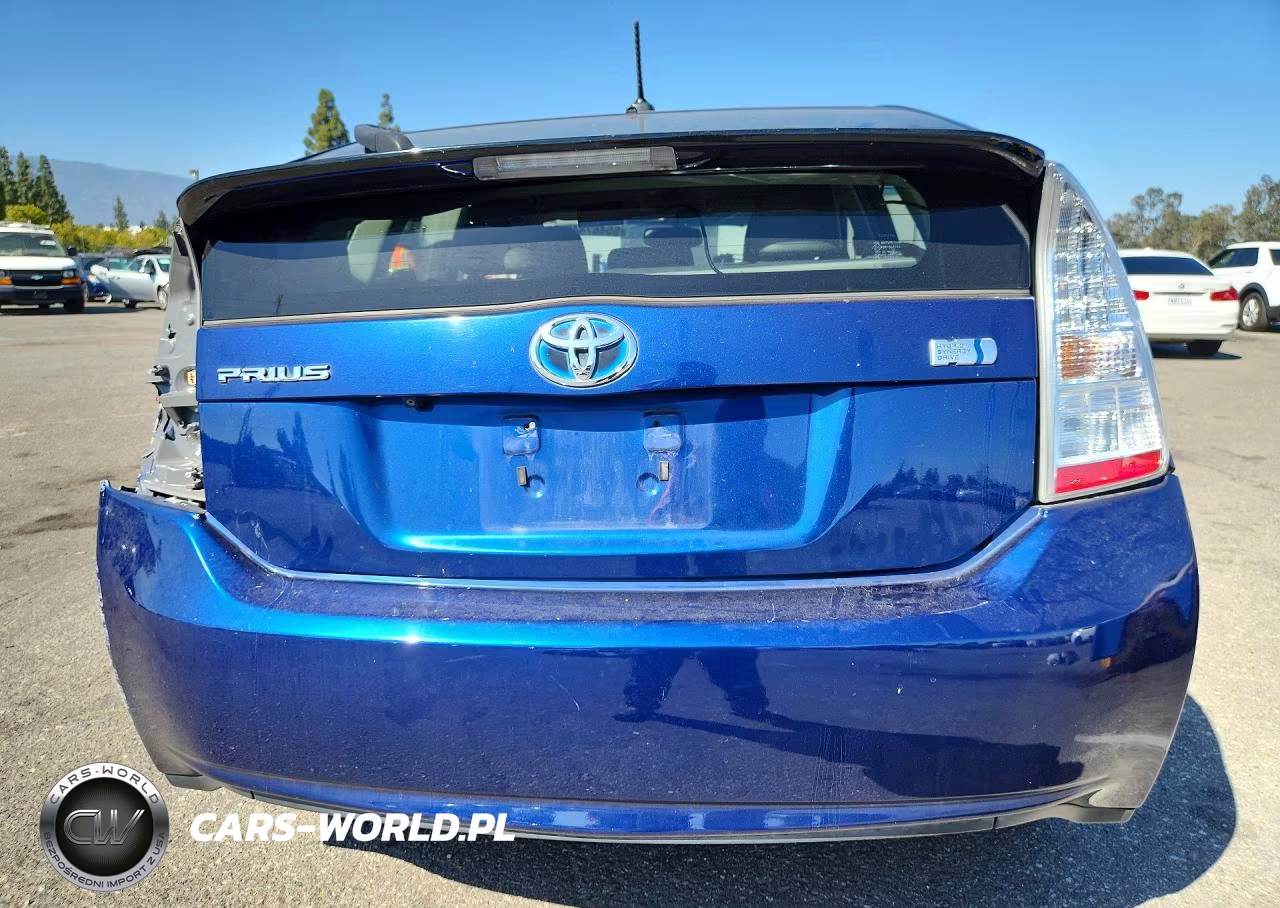 2011 Toyota Prius Four VIN:JTDKN3DU6B0260365 - 6