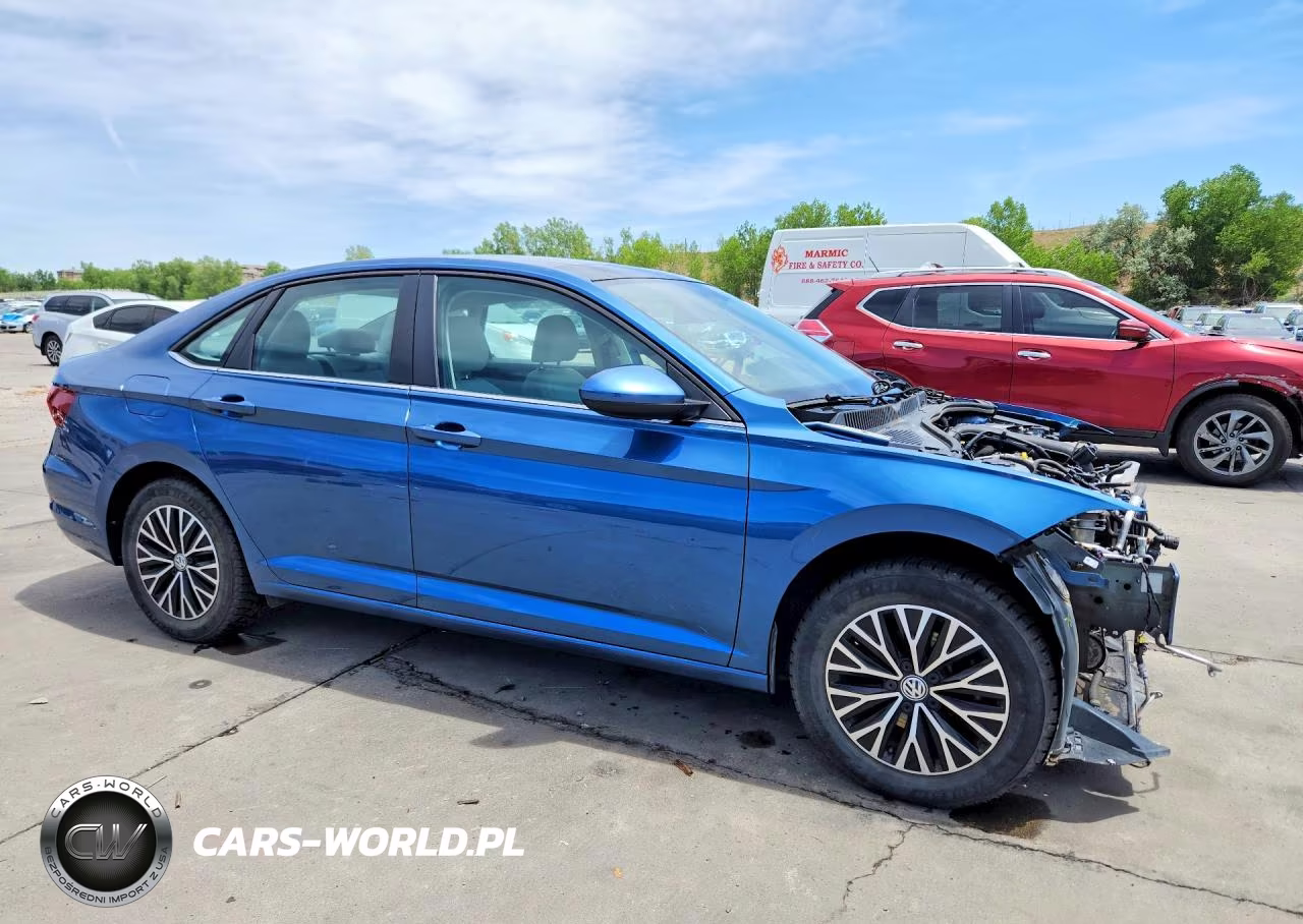 2019 Volkswagen Jetta S VIN:3VWC57BUXKM201165 - 4