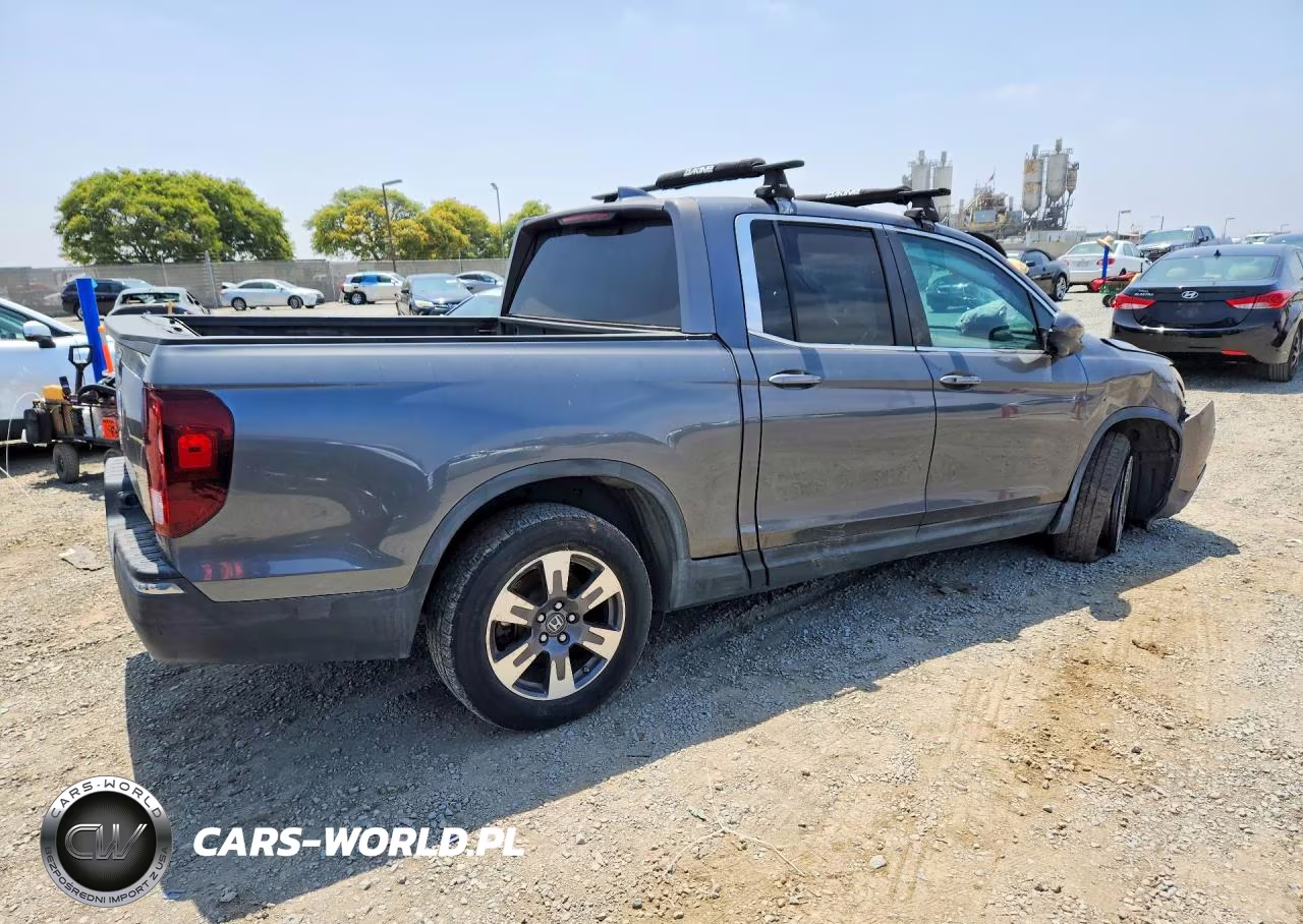 2017 Honda Ridgeline Rtl-T VIN:5FPYK2F60HB011430 - 3