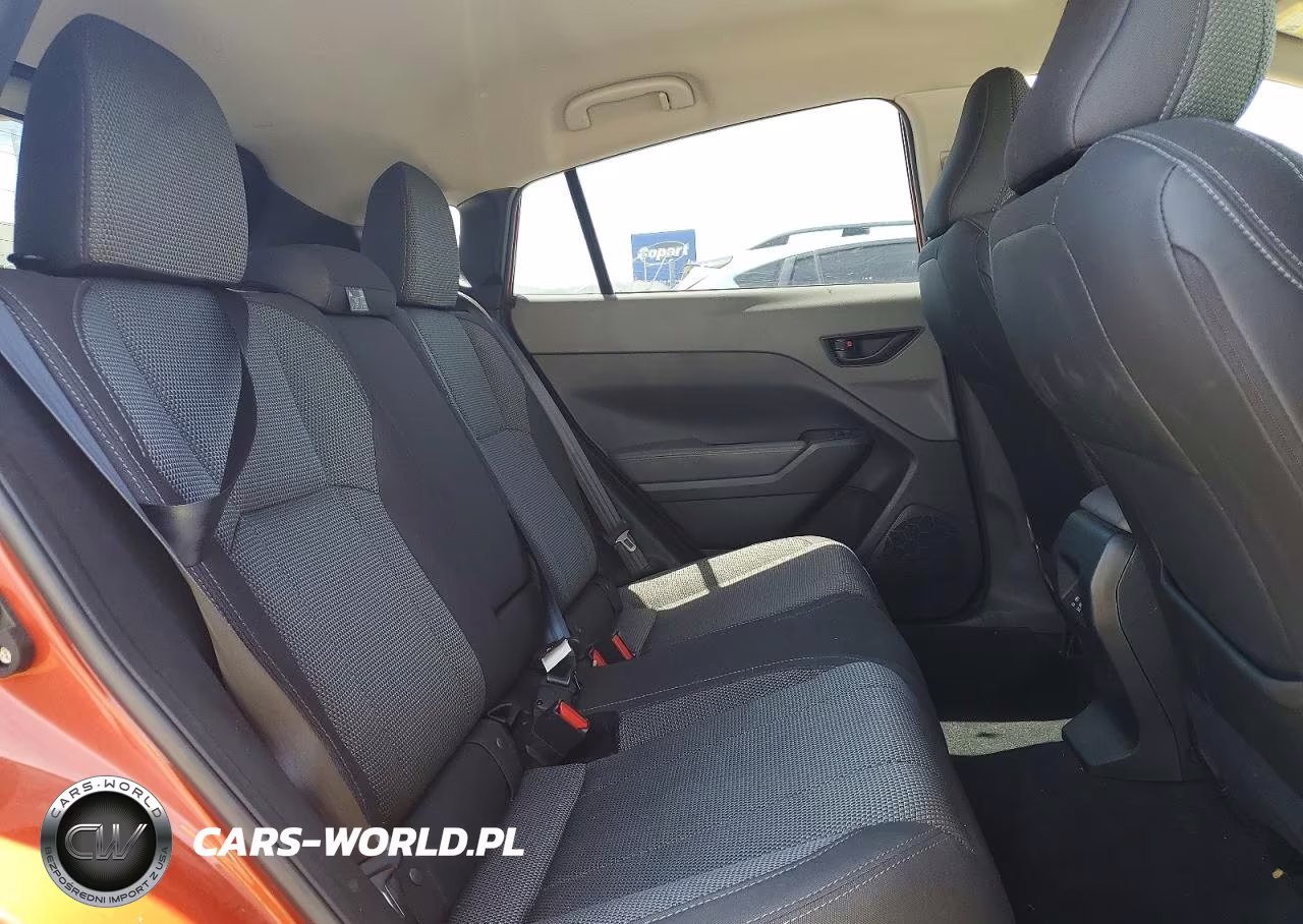 2024 Subaru Crosstrek Premium VIN:JF2GUADC8RH863979 - 10