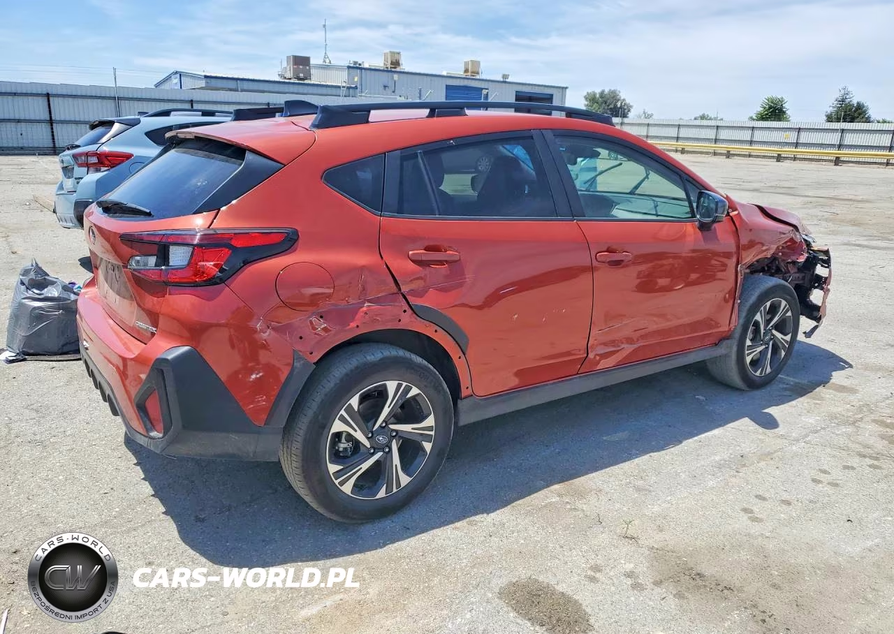2024 Subaru Crosstrek Premium VIN:JF2GUADC8RH863979 - 3