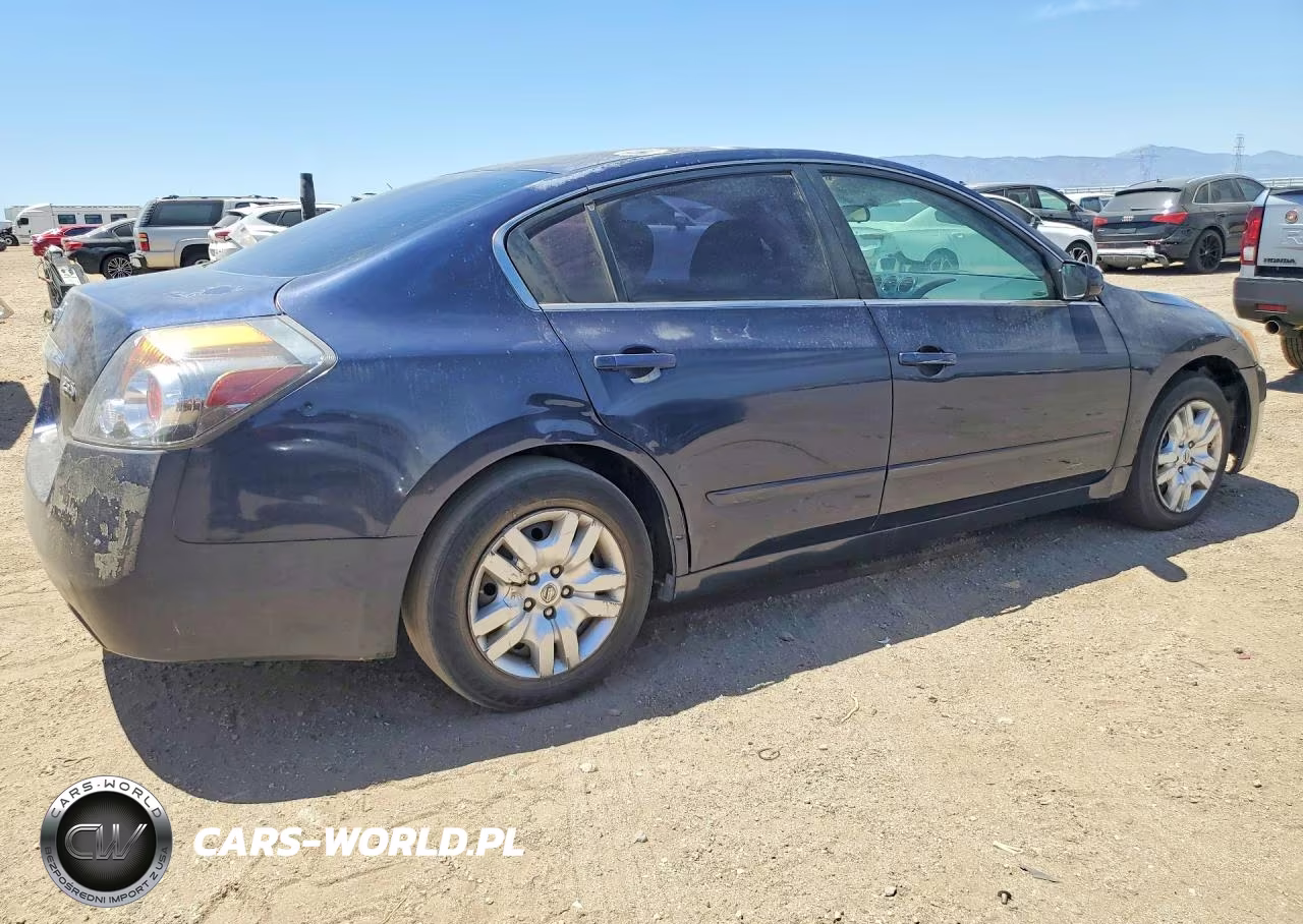 2012 Nissan Altima 2.5 VIN:1N4AL2AP2CN470479 - 3