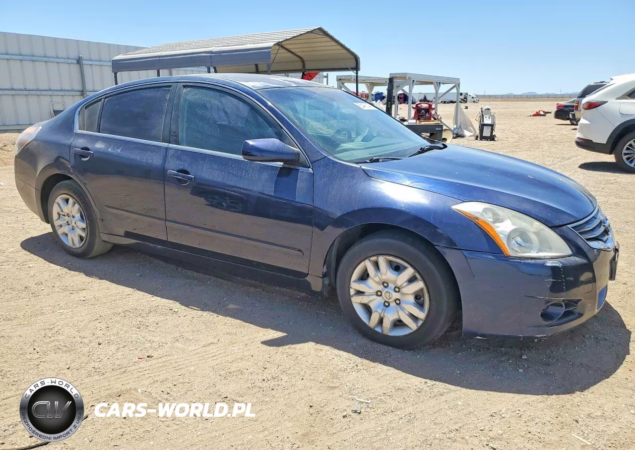 2012 Nissan Altima 2.5 VIN:1N4AL2AP2CN470479 - 4