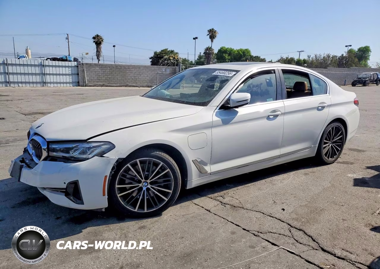 2021 BMW 530E