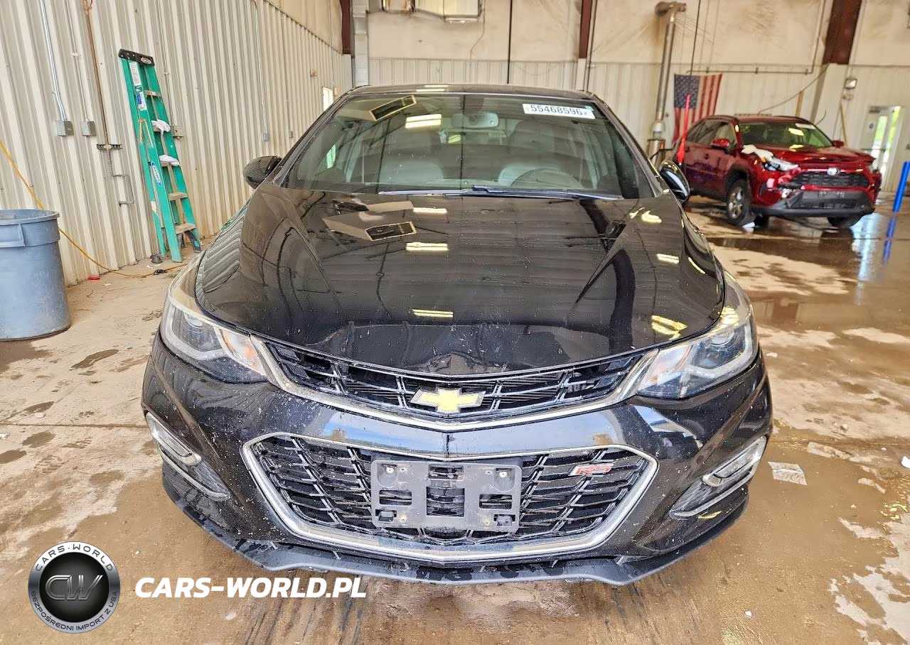 2018 Chevrolet Cruze Premier VIN:1G1BF5SM8J7209511 - 5
