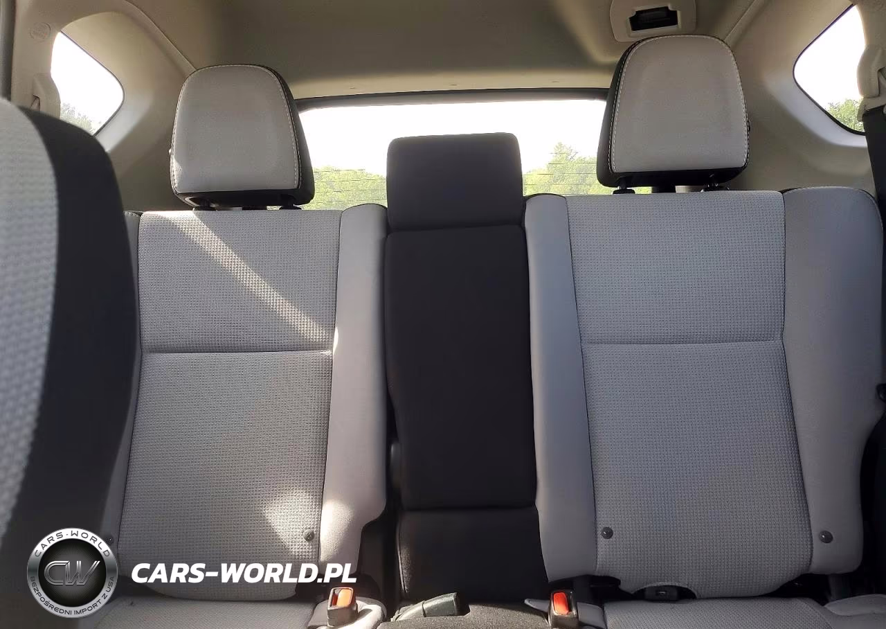2017 Toyota Rav4 Xle VIN:2T3RFREV0HW694808 - 10