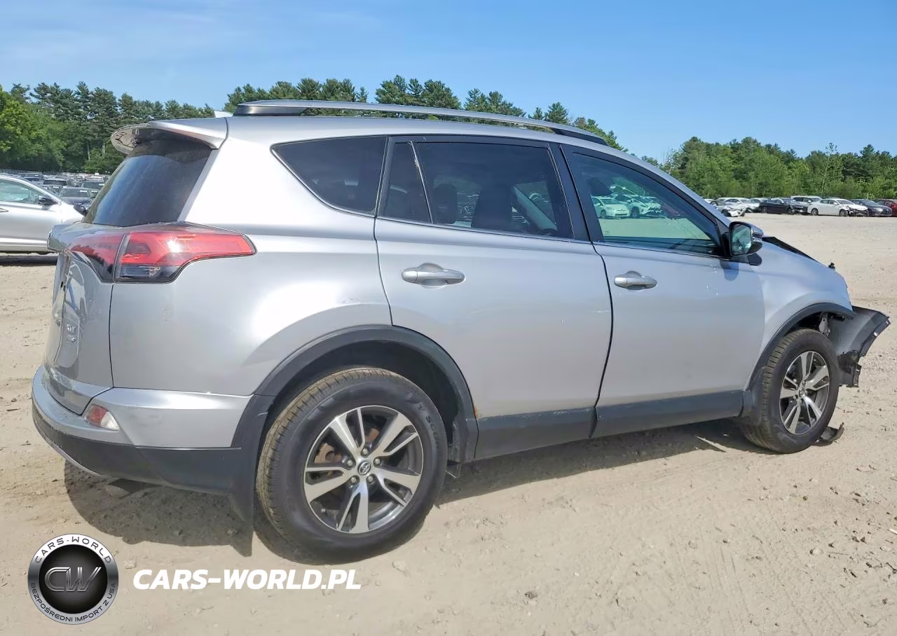 2017 Toyota Rav4 Xle VIN:2T3RFREV0HW694808 - 3