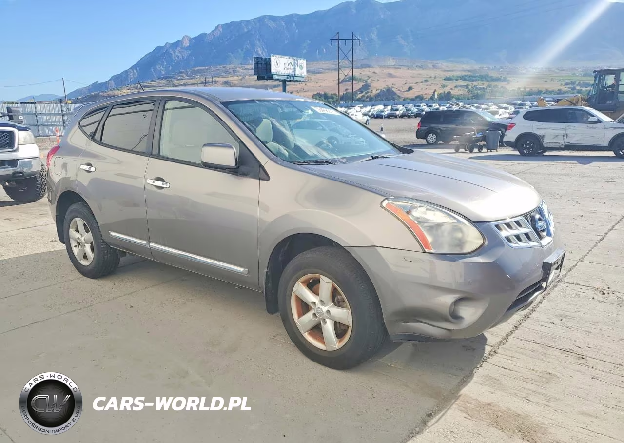 2013 Nissan Rogue S VIN:JN8AS5MV7DW634415 - 4