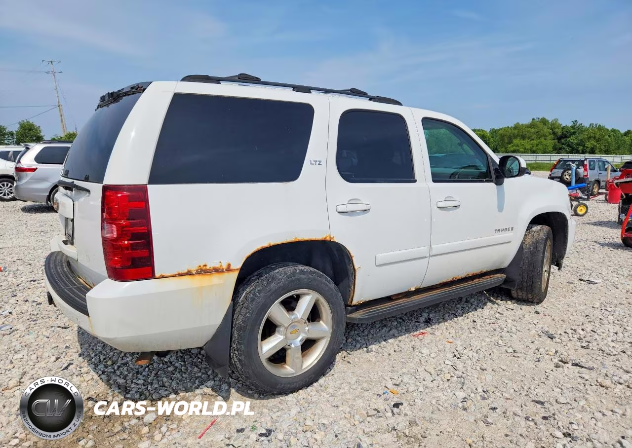 2007 Chevrolet Tahoe K1500 VIN:1GNFK13067J110634 - 3