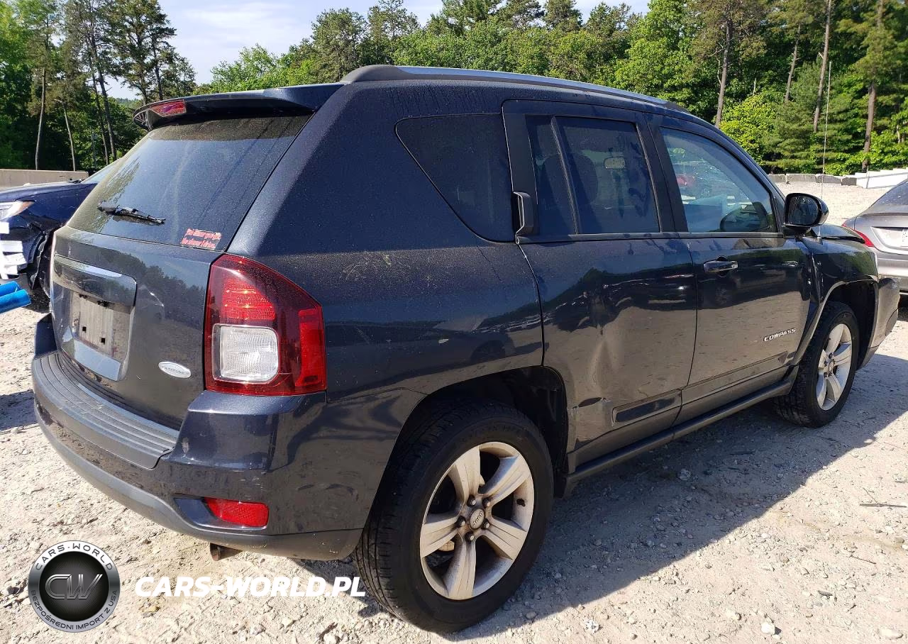 2015 Jeep Compass Latitude VIN:1C4NJDEB2FD162833 - 3