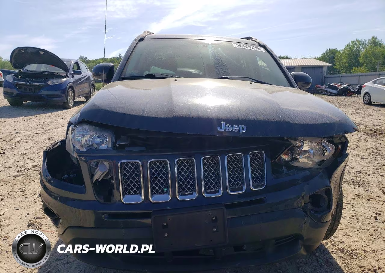 2015 Jeep Compass Latitude VIN:1C4NJDEB2FD162833 - 5