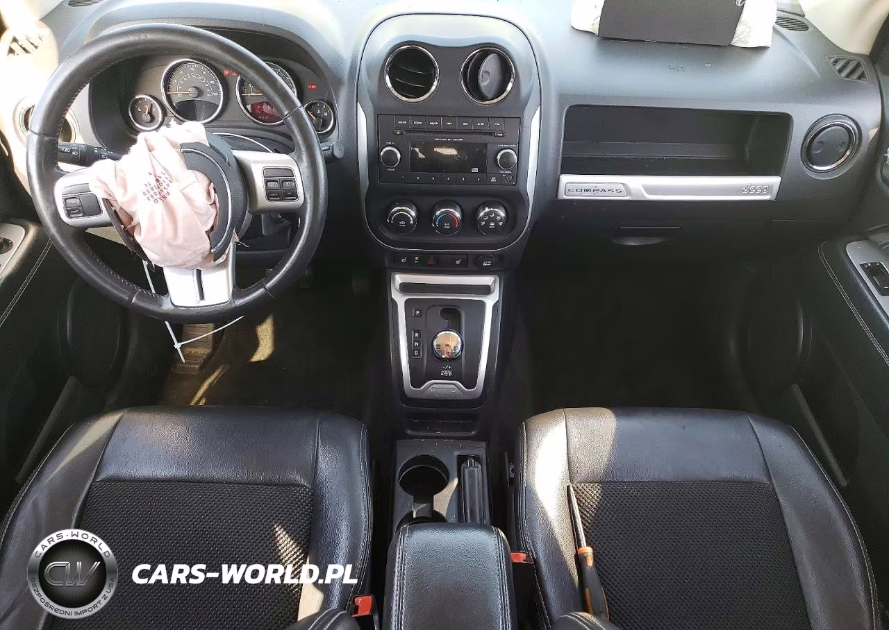 2015 Jeep Compass Latitude VIN:1C4NJDEB2FD162833 - 8