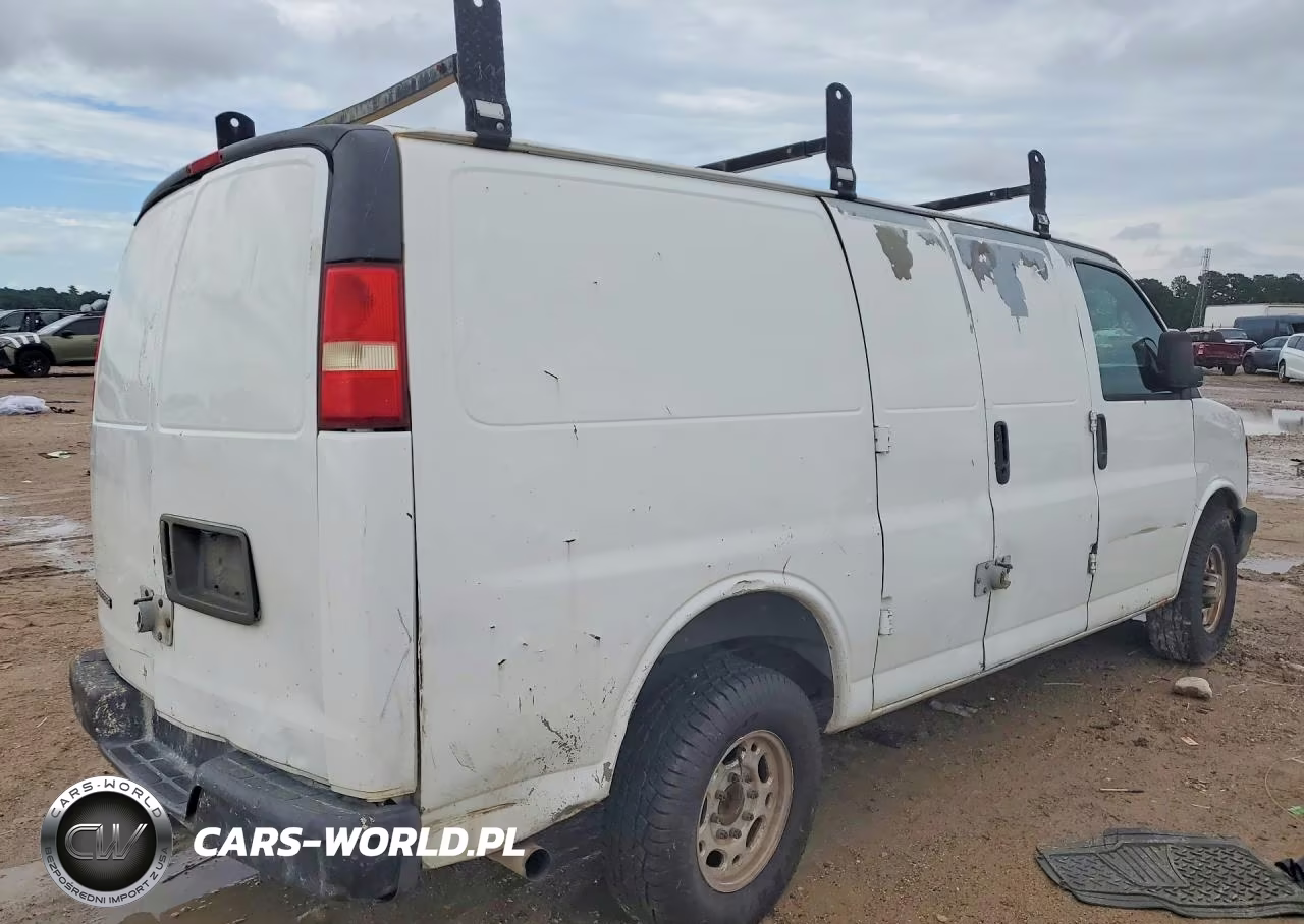 2009 Chevrolet Express G2500 VIN:1GCGG25C991128284 - 3