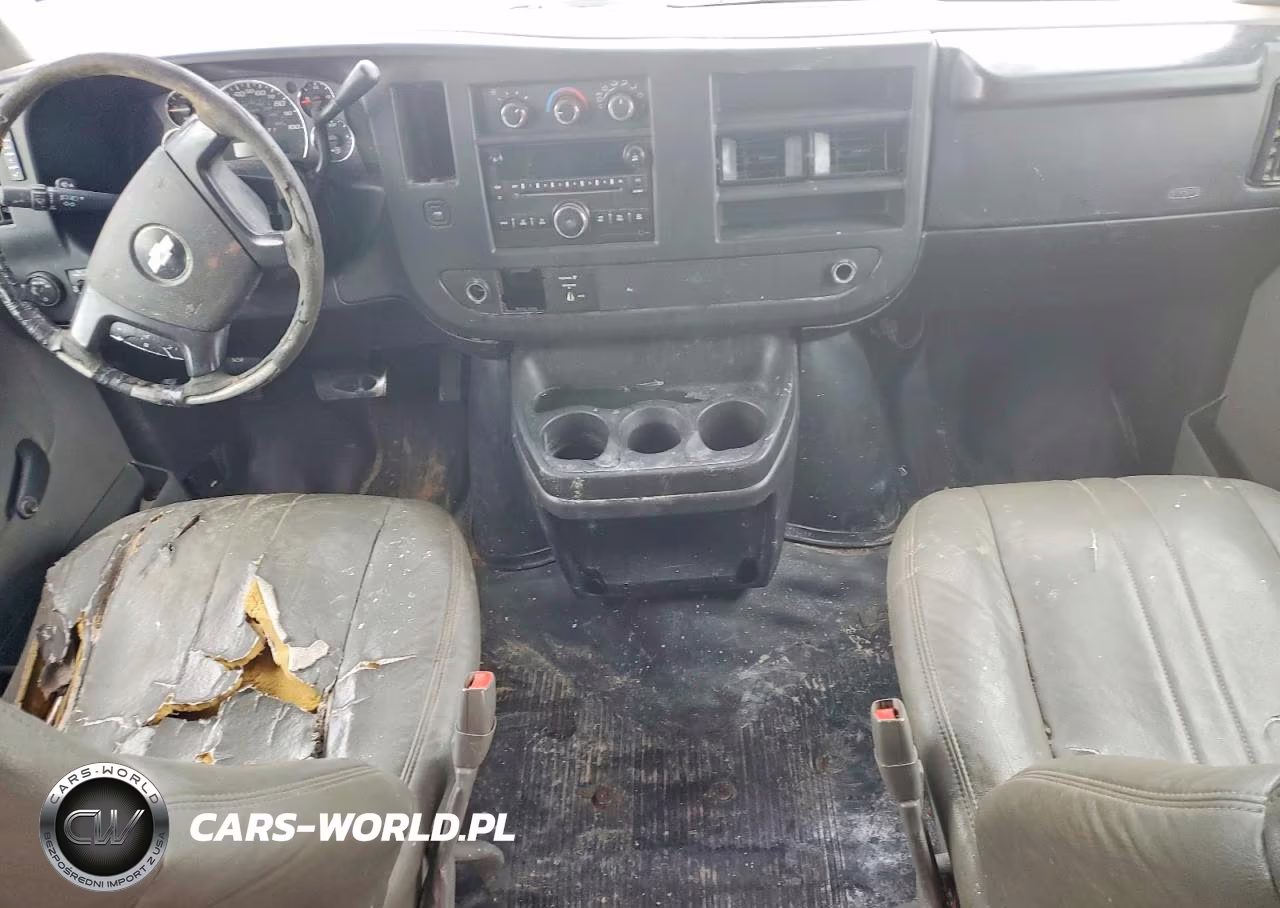 2009 Chevrolet Express G2500 VIN:1GCGG25C991128284 - 8