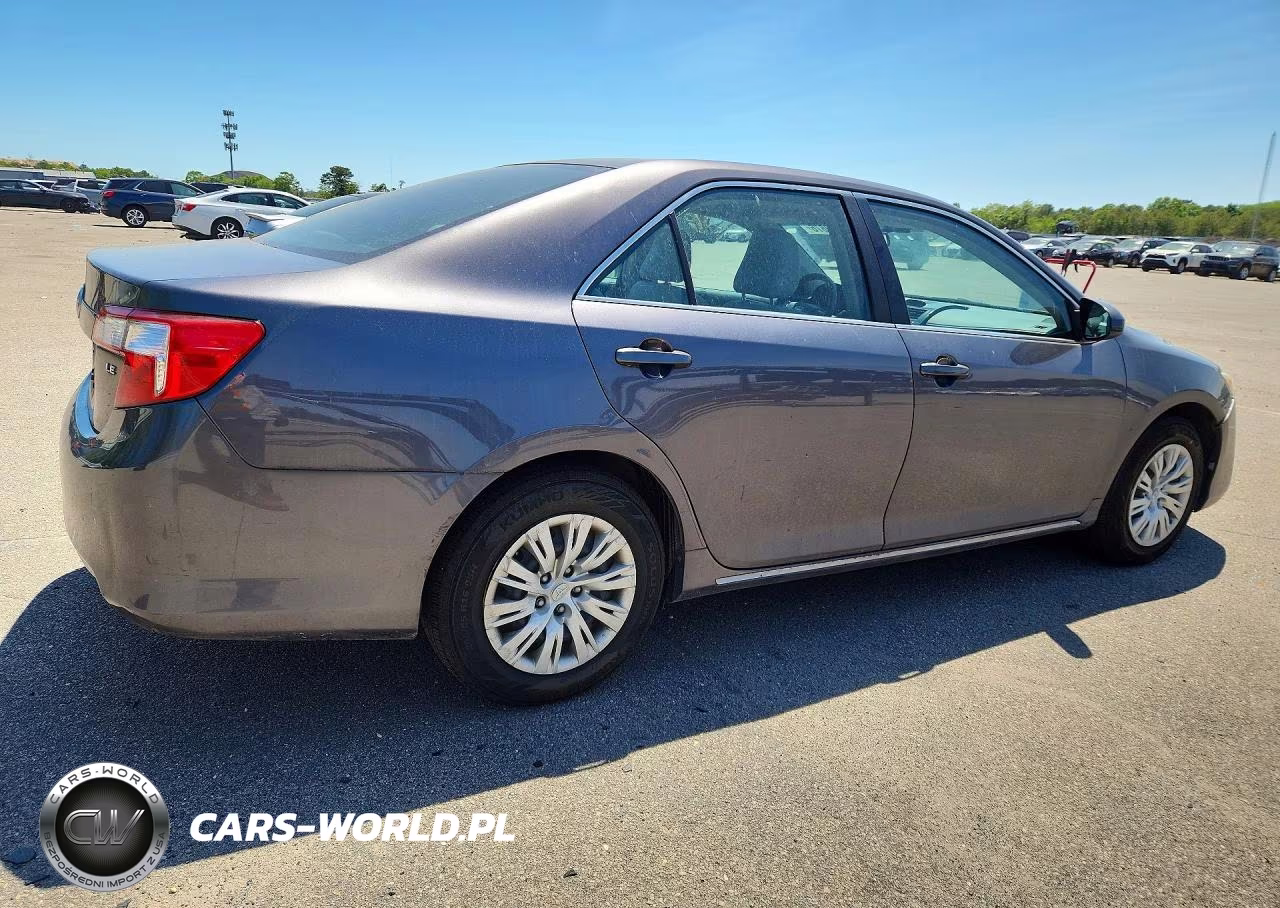 2014 Toyota Camry Le VIN:4T4BF1FK6ER365516 - 3