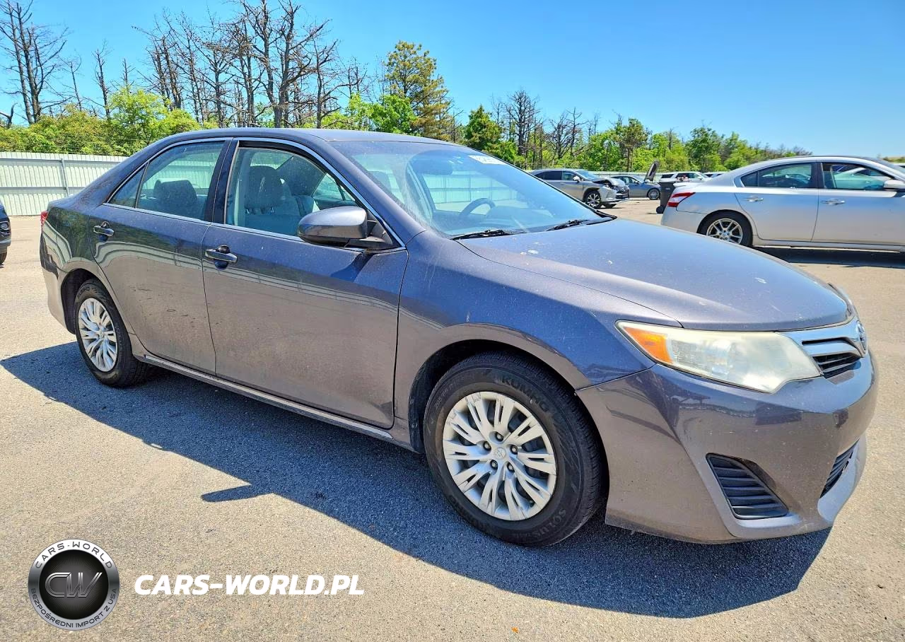 2014 Toyota Camry Le VIN:4T4BF1FK6ER365516 - 4