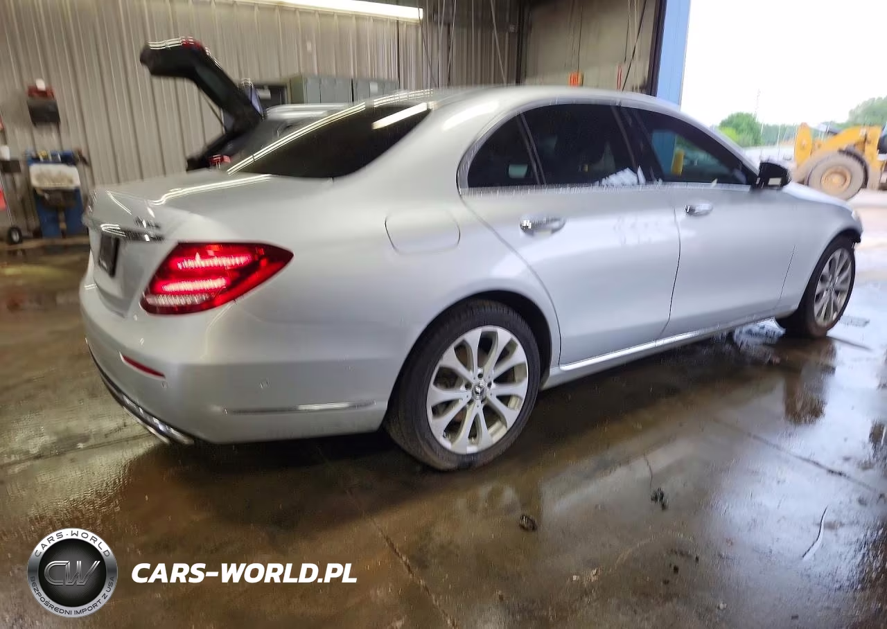 2017 Mercedes-Benz E 300 4Matic VIN:WDDZF4KB7HA233333 - 3