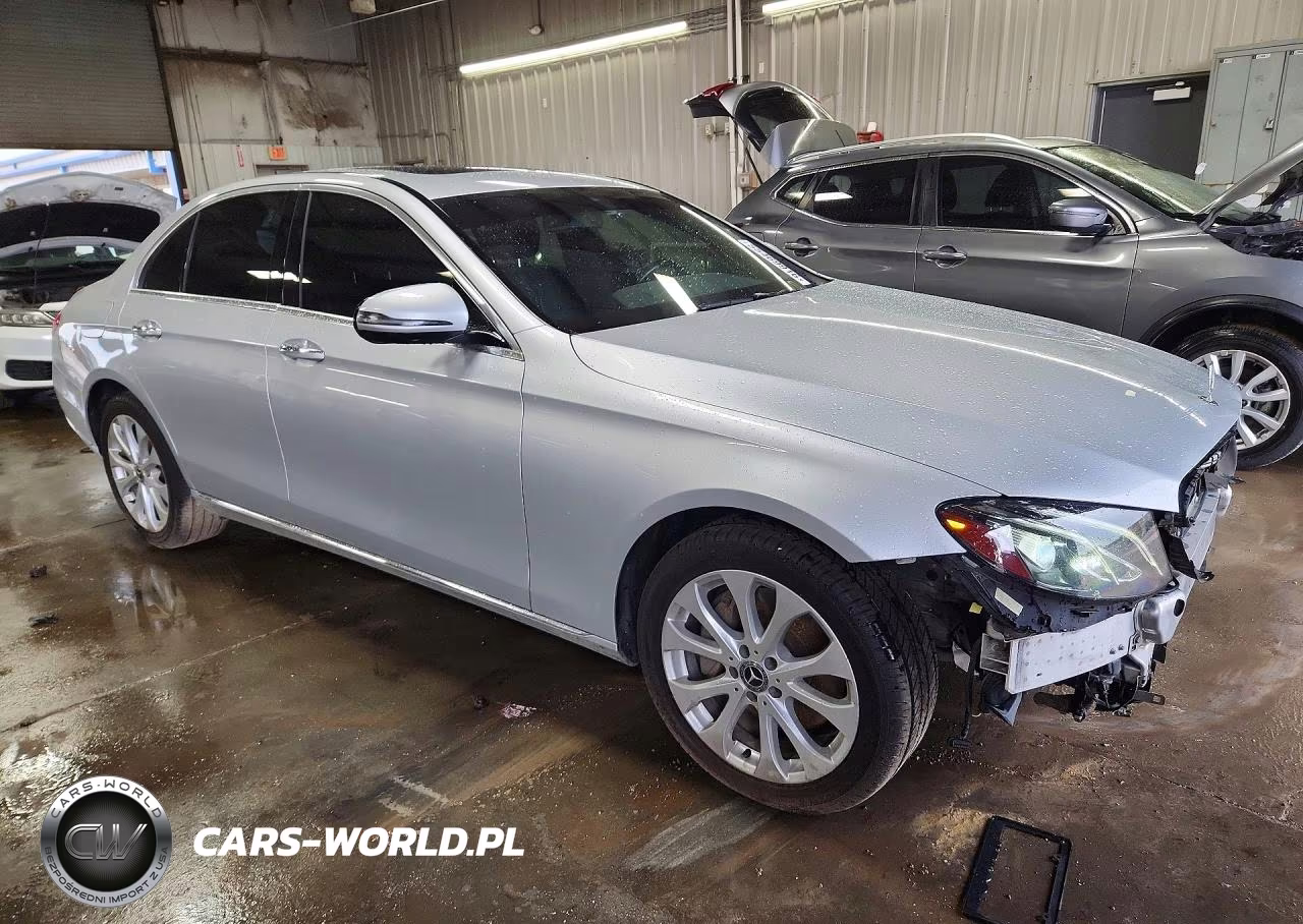 2017 Mercedes-Benz E 300 4Matic VIN:WDDZF4KB7HA233333 - 4