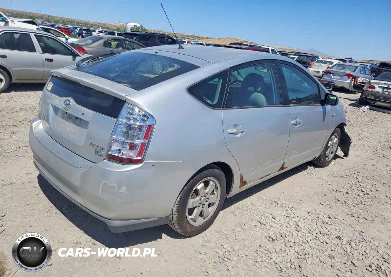 2006 Toyota Prius Base VIN:JTDKB20UX67082661 - 3